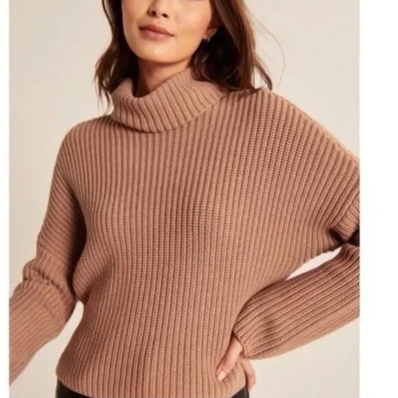 Abercrombie & Fitch Women's Turtleneck Cowl Neck Ribbed Chunky Sweater sz XS - Picture 1 of 10